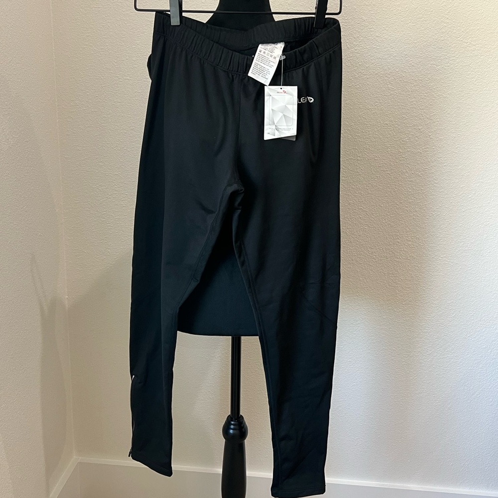 NWT Baleaf Classic Black Legging fitted joggers size L